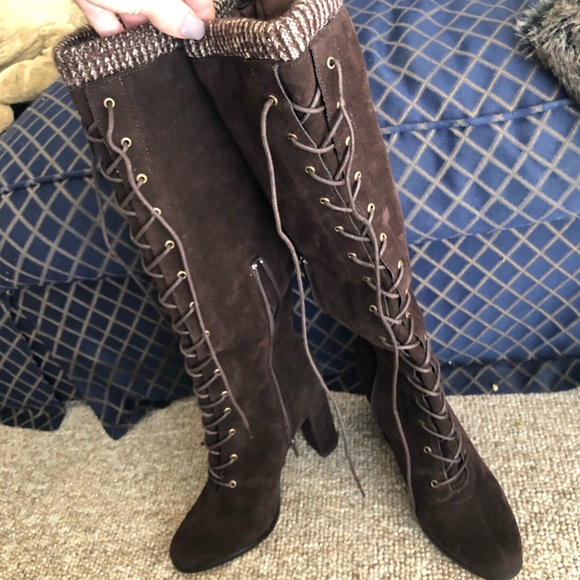 Boots - Picture 3 of 4